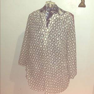 Women’s long sleeve shirt